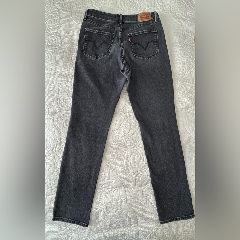 Levi's Women’s Classic Mid Rise Skinny black jeans size 10 - Picture 9 of 10